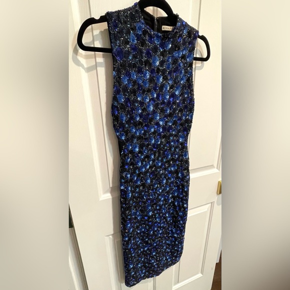 Alice + Olivia “Ivana” Blue Sequin & Beaded Midi Dress Size 4 - Picture 3 of 13